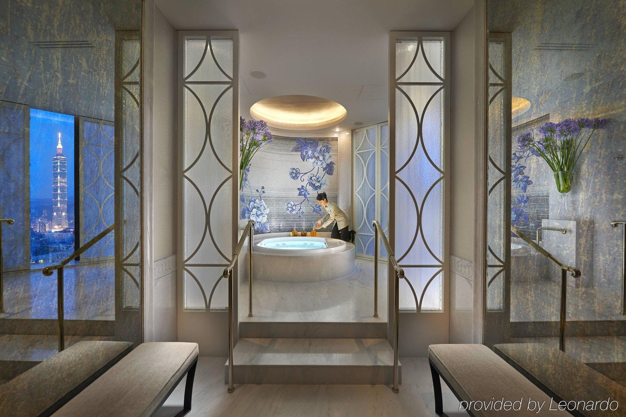 Отель Mandarin Oriental, Тайбэй Экстерьер фото
