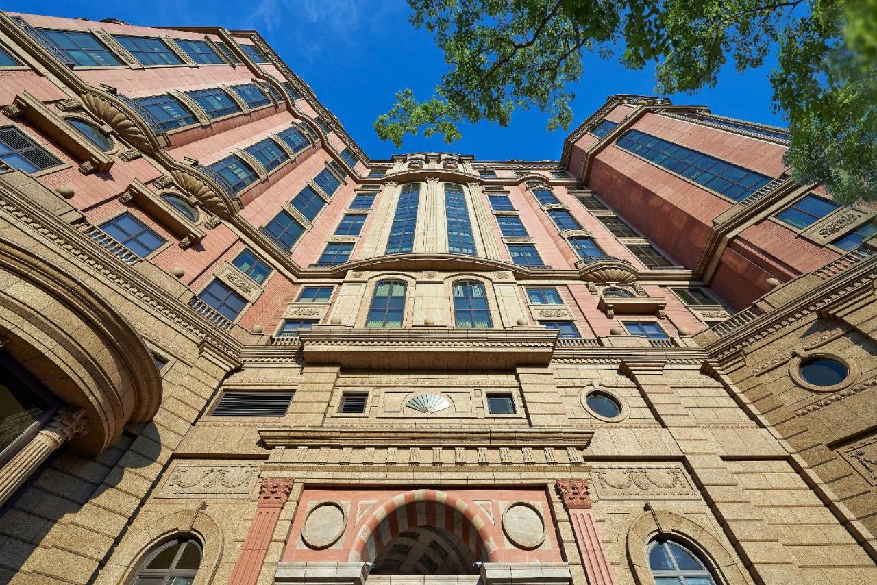 Отель Mandarin Oriental, Тайбэй Экстерьер фото